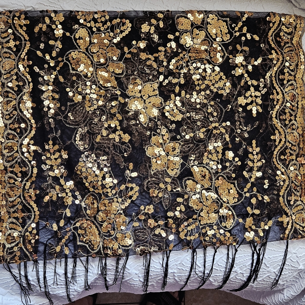 VTG 1920 Style Artisan Black & Gold Sequin Floral Mesh Shawl Wrap Fringe Tassel